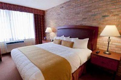 фото отеля Quality Hotel - Inn at False Creek