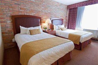 фото отеля Quality Hotel - Inn at False Creek