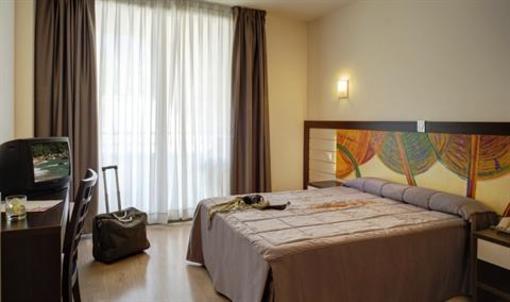 фото отеля Indalo Park Hotel Santa Susanna