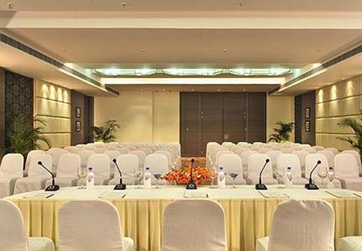 фото отеля Fortune Select Loudon