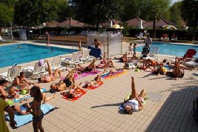 фото отеля Aparthotel Albatros