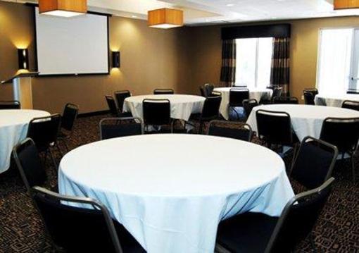 фото отеля Cambria Suites Washington