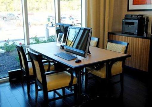 фото отеля Cambria Suites Washington
