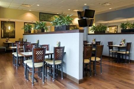 фото отеля Hilton Hotel Springfield (Illinois)