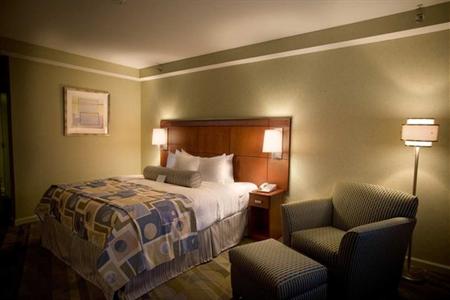 фото отеля Hilton Hotel Springfield (Illinois)