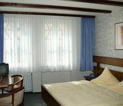 фото отеля Hotel und Gasthof zur Sonne
