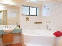Flynns Beach Resort