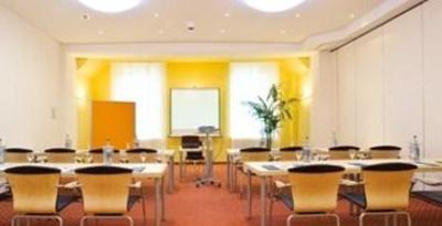 фото отеля Stadthotel Kolping Freiburg