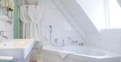 фото отеля Stadthotel Kolping Freiburg