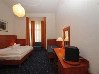 фото отеля Europa City Hotel Berlin