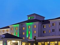 Holiday Inn & Suites Airport