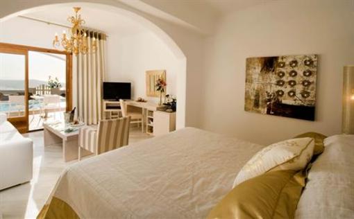 фото отеля Andromeda Gold Suites