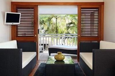 фото отеля Paradise On The Beach Resort Palm Cove