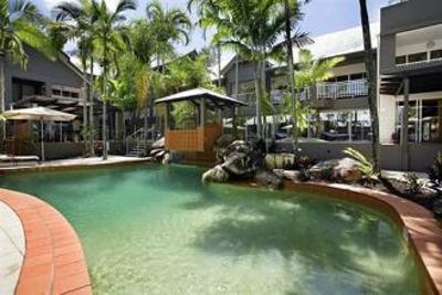 фото отеля Paradise On The Beach Resort Palm Cove