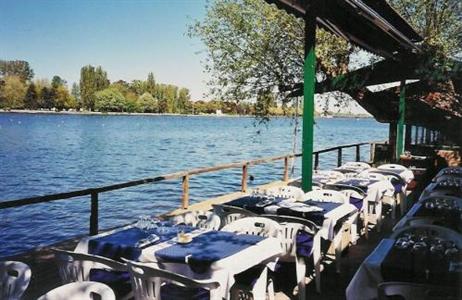 фото отеля Hotel De La Plage Vichy