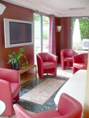фото отеля Hotel De La Plage Vichy