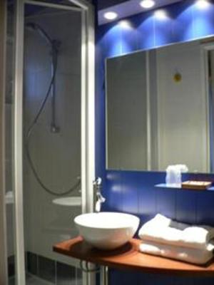 фото отеля Hotel De La Plage Vichy