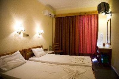 фото отеля Paritsa Hotel
