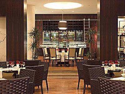 фото отеля Novotel World Trade Centre Dubai