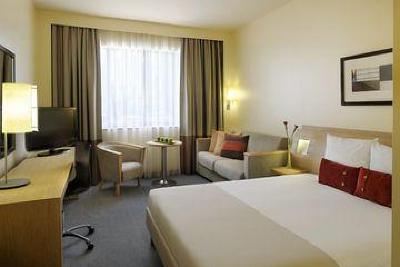 фото отеля Novotel World Trade Centre Dubai