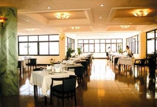 фото отеля Van Hai Hotel Halong
