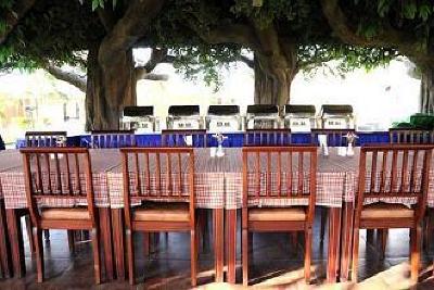 фото отеля Confident Amoon Resort Bangalore
