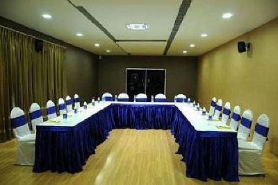 фото отеля Confident Amoon Resort Bangalore