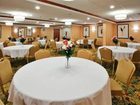 фото отеля Holiday Inn Express Hotel & Suites Fredericksburg (Virginia)