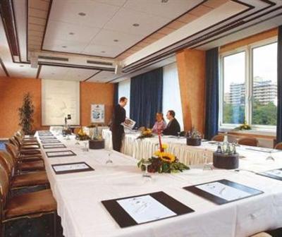 фото отеля Maritim Rhein-Main Hotel