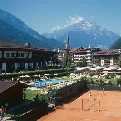 фото отеля Berghof Hotel Mayrhofen