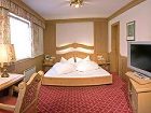 фото отеля Berghof Hotel Mayrhofen
