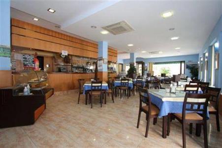 фото отеля Oasis Hotel Conil de la Frontera