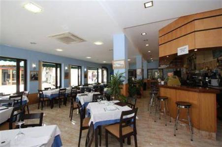 фото отеля Oasis Hotel Conil de la Frontera