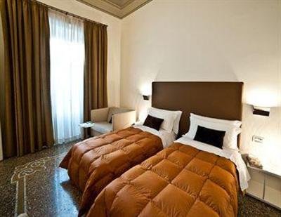 фото отеля TownHouse Cavour