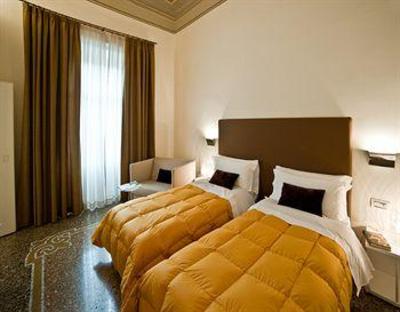 фото отеля TownHouse Cavour