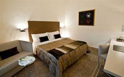 фото отеля TownHouse Cavour