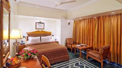 фото отеля Hotel Sarovar Portico