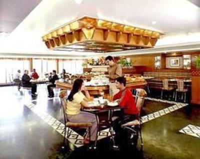 фото отеля Hotel Sarovar Portico