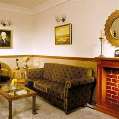 фото отеля The Shalimar Hotel Mumbai