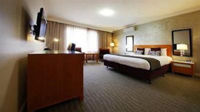 фото отеля Chifley Hotel & Apartments Geelong