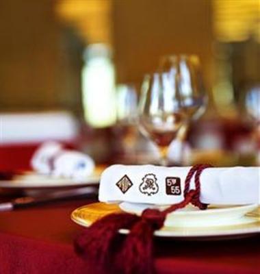фото отеля Yalong Bay Golf Club