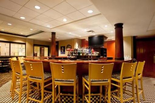 фото отеля Holiday Inn Grand Rapids - Airport