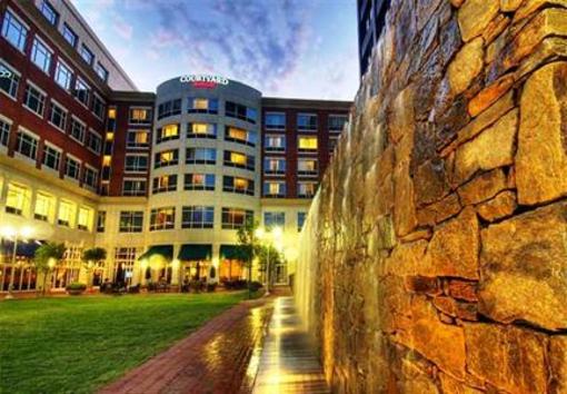 фото отеля Courtyard by Marriott Greenville Downtown