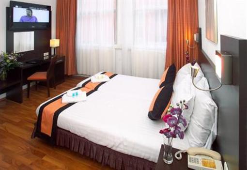 фото отеля Falcon Plaza Hotel