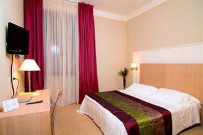фото отеля Hotel De La Ville Riccione