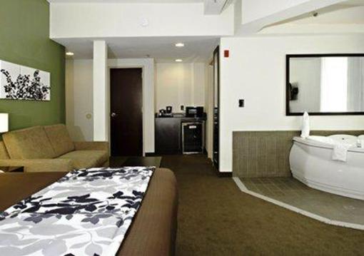 фото отеля Sleep Inn & Suites Downtown Inner Harbor