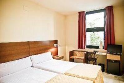фото отеля Hesperia Carlit Hotel Barcelona