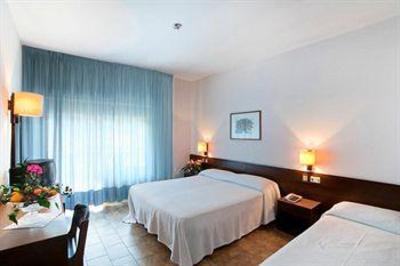 фото отеля Hotel Serapo