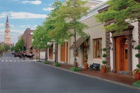 фото отеля DoubleTree by Hilton Hotel and Suites Charleston - Historic District