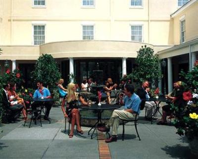 фото отеля DoubleTree by Hilton Hotel and Suites Charleston - Historic District